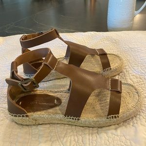 SOLUDOS size 8 Sandals